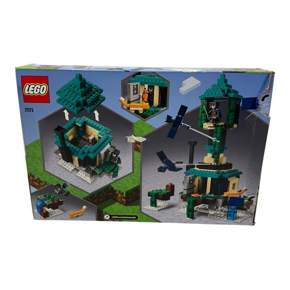 LEGO Minecraft The Sky Tower 21173 565 Pieces Box Instructions Missing 1 Part